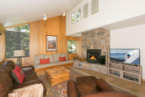Juniper at Alpine - Private Hot tub, Pet Friendly & Free Shuttle to Slopes
